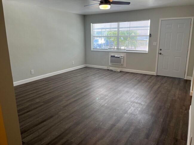 Foto del edificio - 1419 SE 2nd St