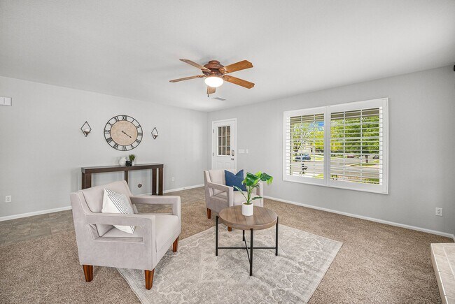 Foto del edificio - Beautiful 4 Bed, 2.5 Bath Home Available i...