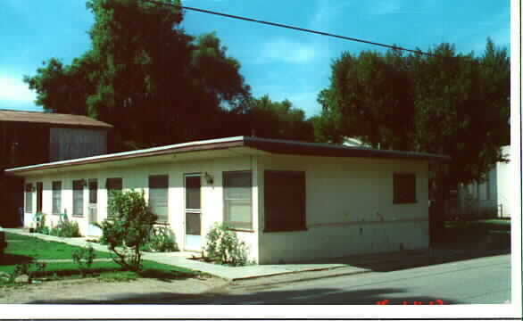 Building Photo - 421 W El Roblar Dr