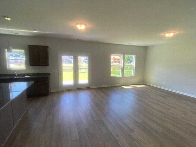 Foto del edificio - New Construction Home located in Telfair P...