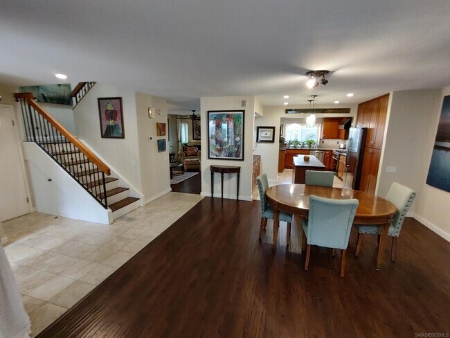 Building Photo - 4062 Avenida Brisa