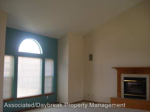 Building Photo - 1620 S 68th Ave