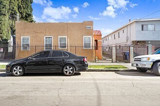 Building Photo - 1142 Mariposa Ave