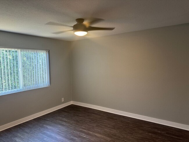 Interior Photo - The Circle Apartments At Long Beach
