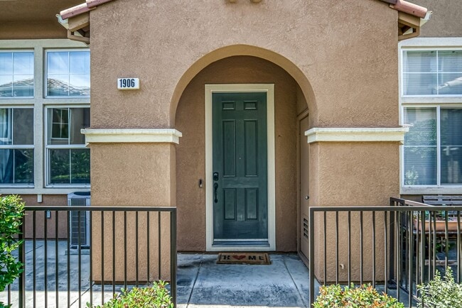Building Photo - "Coming Soon" 3-Bedroom in Santa Clara- $4...