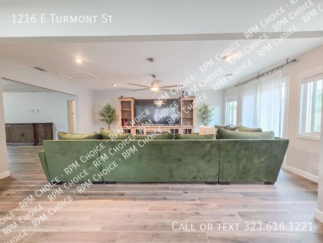 Building Photo - 1216 E Turmont St
