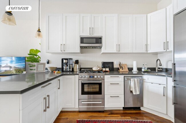 Foto del edificio - 71 Wyckoff St