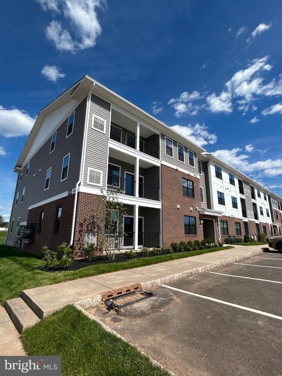 Building Photo - 2203 Jacob Francis Wy
