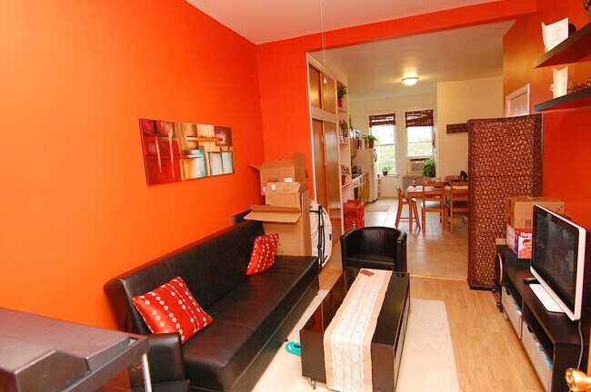 Foto del edificio - 462 Onderdonk Ave