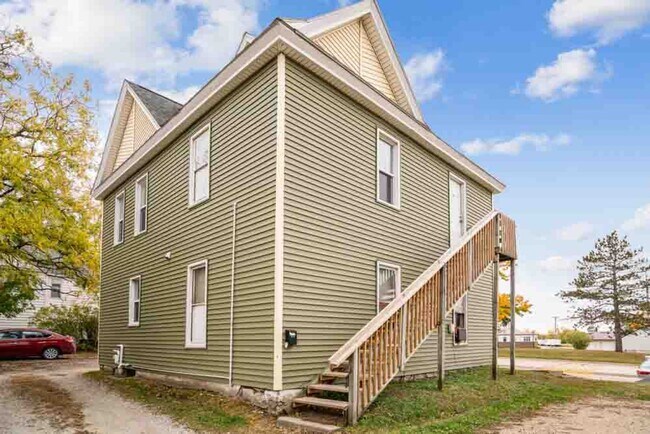 Building Photo - 1632 Waterloo Rd