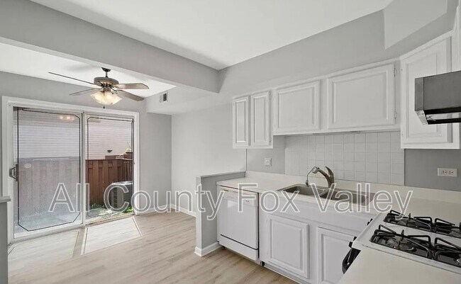 Foto del edificio - 1723 Queensbury Cir