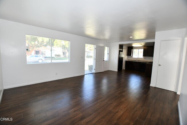Foto del edificio - 2604 Sextant Ave