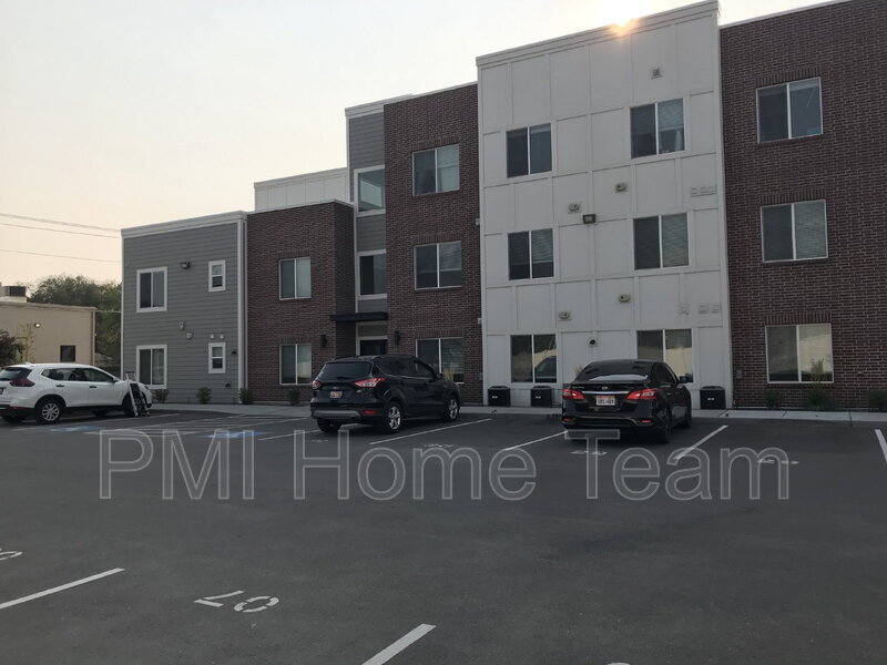 Primary Photo - 2874 Kiesel Ave