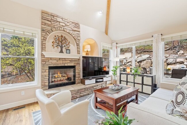 Building Photo - Gorgeous 4 Bedroom Home located in Gated B...