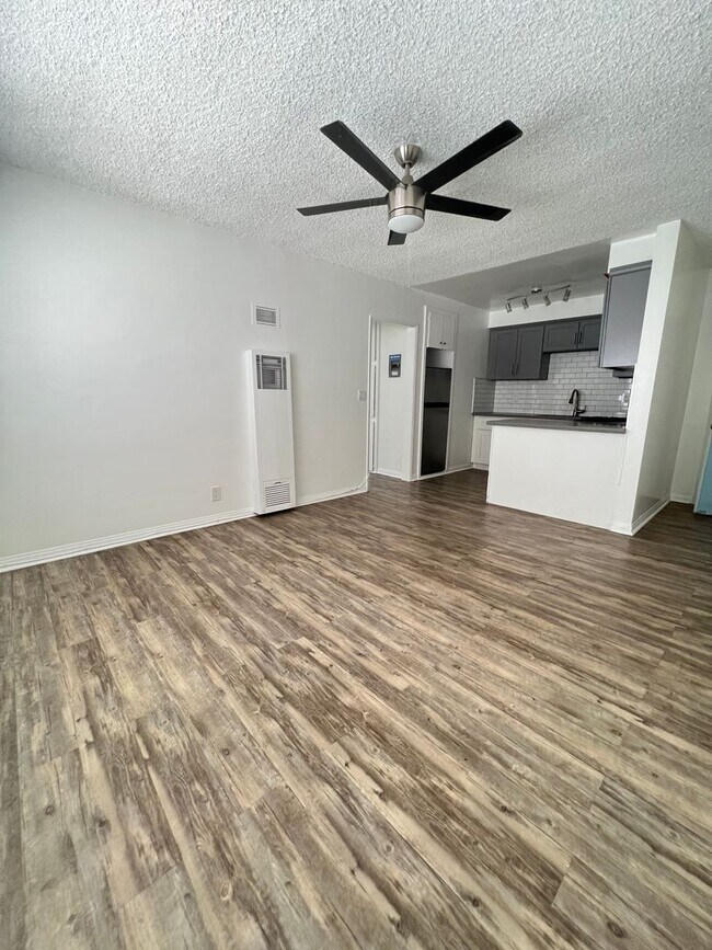 Interior Photo - Eden Roc Apartments