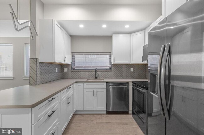 Foto del edificio - 2534 Emerald St