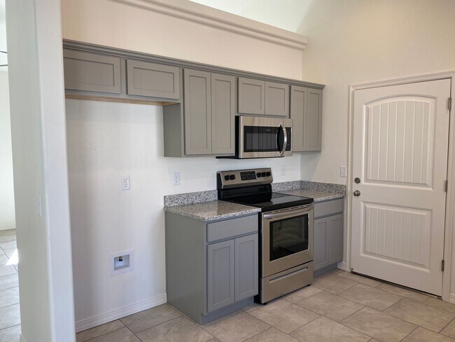 Foto del edificio - 3 Bedroom 2 Bathroom Home
