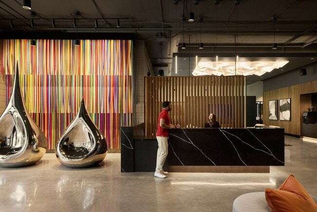 Conserjería las 24 horas - The Q De Soto