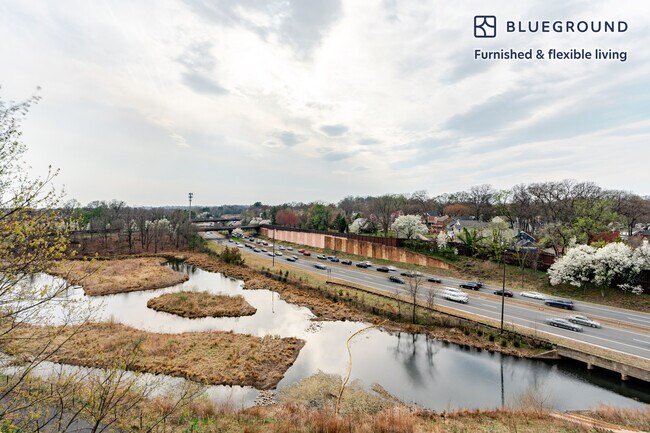 Building Photo - 4650 Washington Blvd