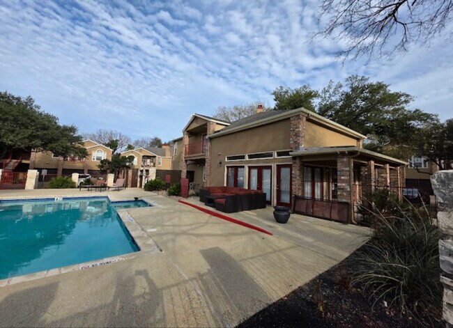 Foto del edificio - 6804 N Capital of Texas Hwy