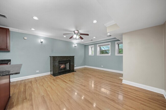 Foto del edificio - 4849 S Vincennes Ave