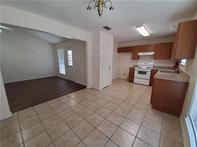 Building Photo - 204 Seminole Trail