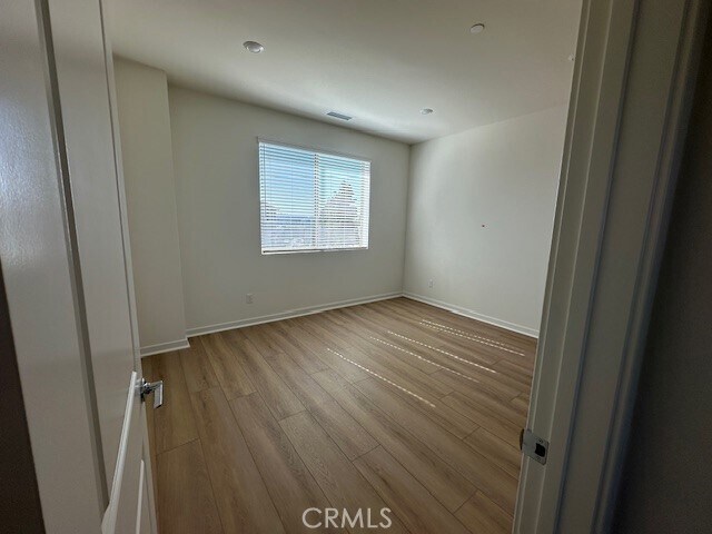 Foto del edificio - 1553 Lima Wy