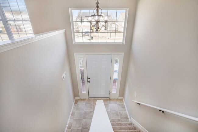 Building Photo - 7366 Maplelawn Dr