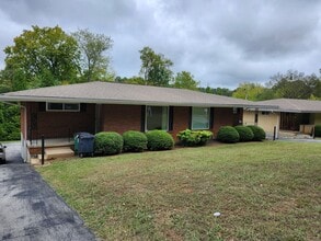 Building Photo - 1219 John Ross Rd