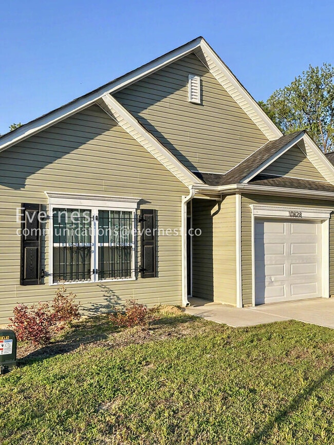 Foto del edificio - 10828 Mt Holly Rd