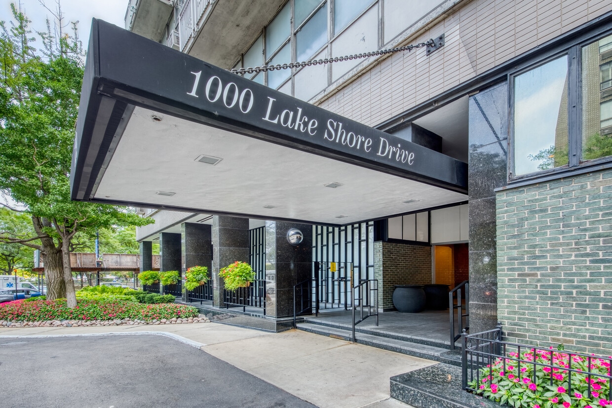 Primary Photo - 1000 N Lake Shore Dr.