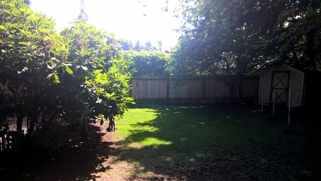 Building Photo - Gold Creek Community
