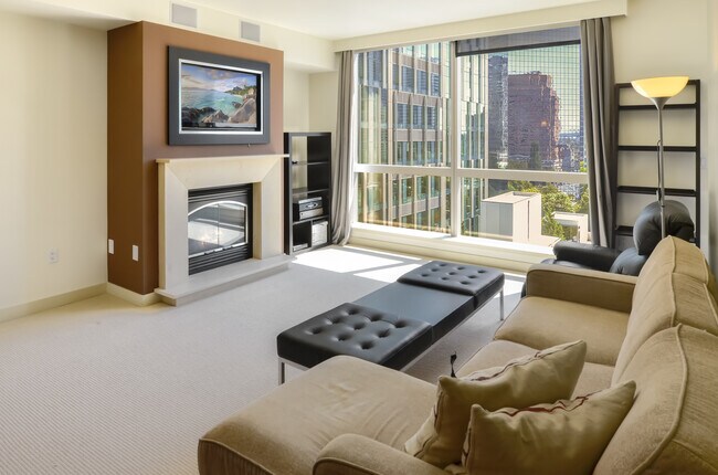 Foto del edificio - Luxury unit in Washington Square. Water/ga...