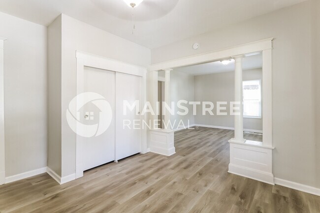 Foto del edificio - 2221 Howard St