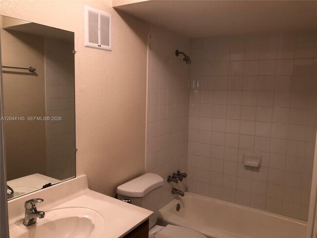 Foto del edificio - 4251 NW 5th St