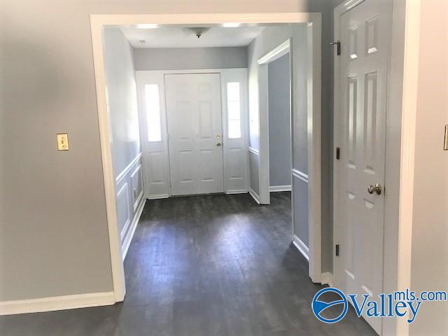 Foto del edificio - 143 Leathertree Ln