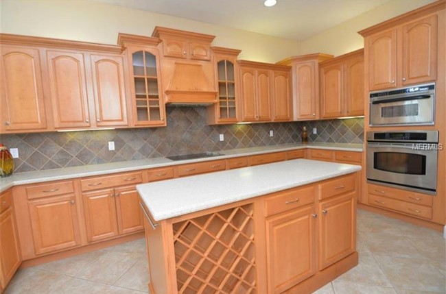 Foto del edificio - 1658 Astor Farms Pl