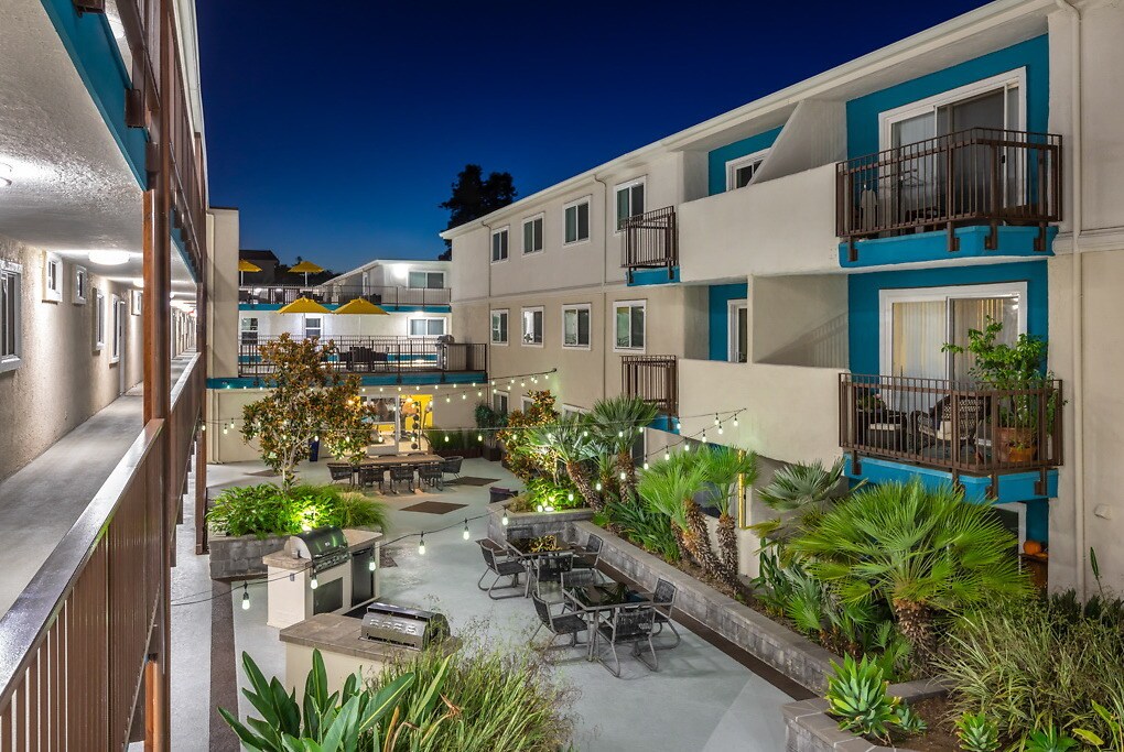 The Hallie Apartments in Pasadena, CA Westside Rentals