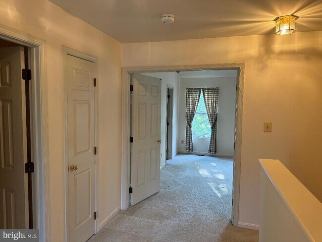 Foto del edificio - 12097 Edgemere Cir