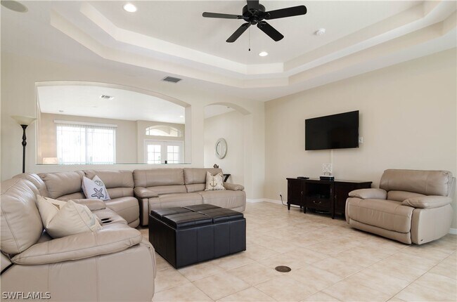 Foto del edificio - 121 June Ct