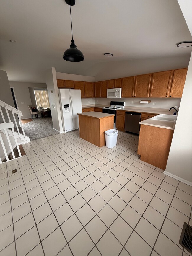 Building Photo - 5843 Butterfield Dr