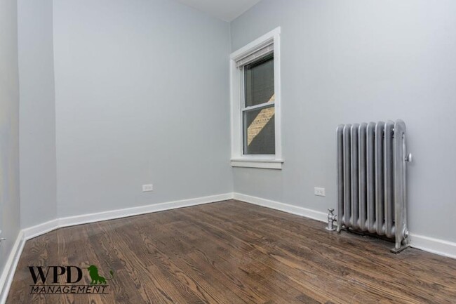Foto del edificio - 2 bedroom in Chicago IL 60649