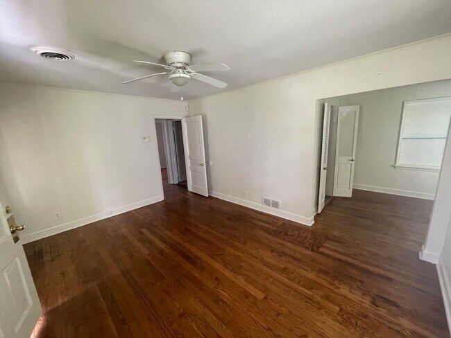 Foto del edificio - 591 Buck St