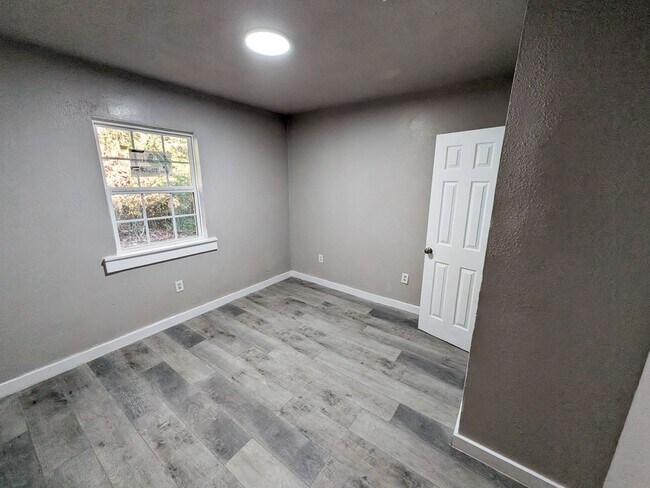 Foto del edificio - 255 Pollard St