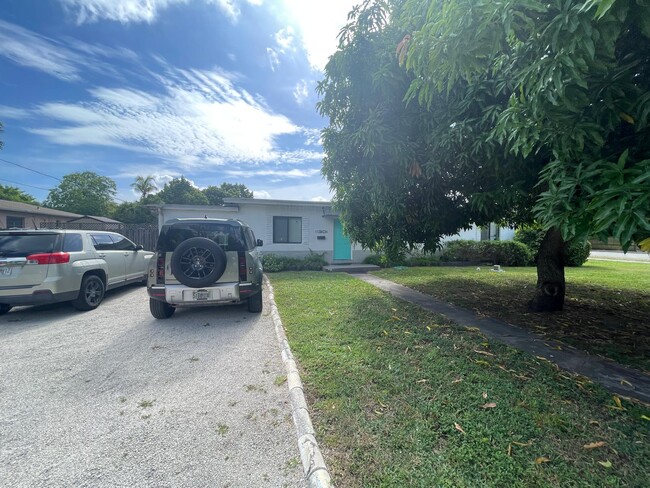 Photo - 11301 Peachtree Dr (Miami, FL) House