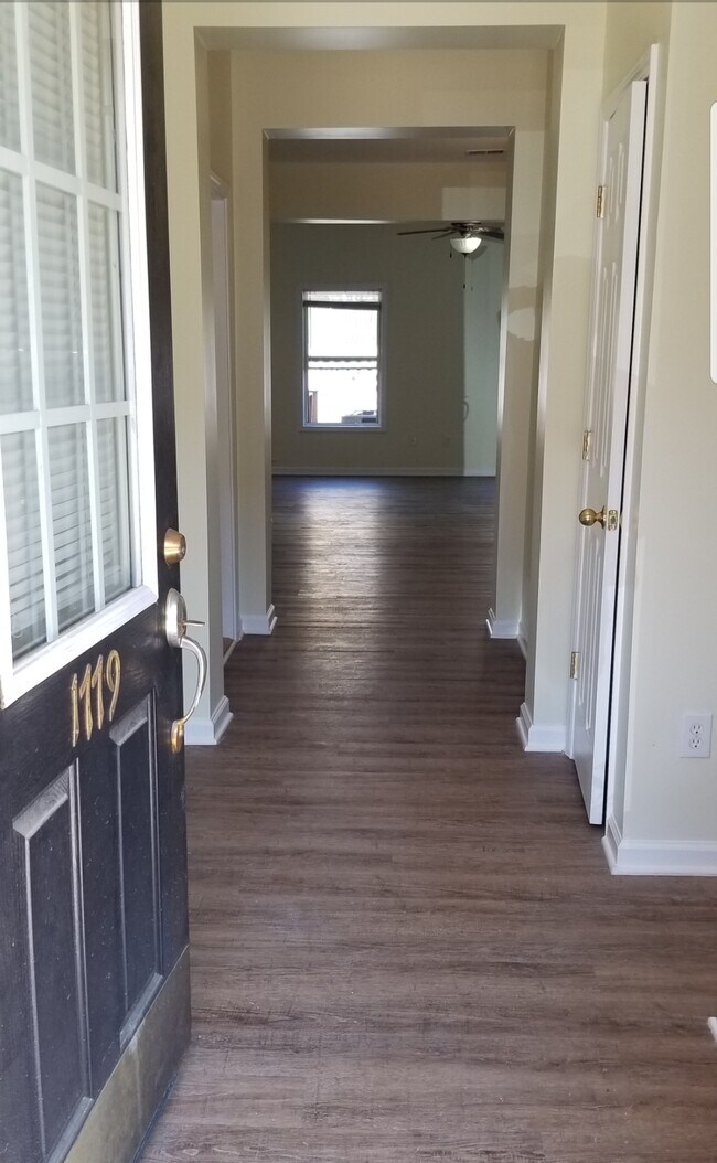 Foto del edificio - 1779 Willow Branch Ln NW