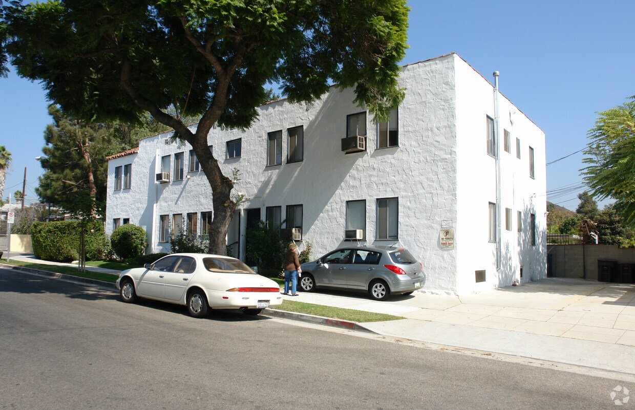 Foto del edificio - 1500 E Harvard St