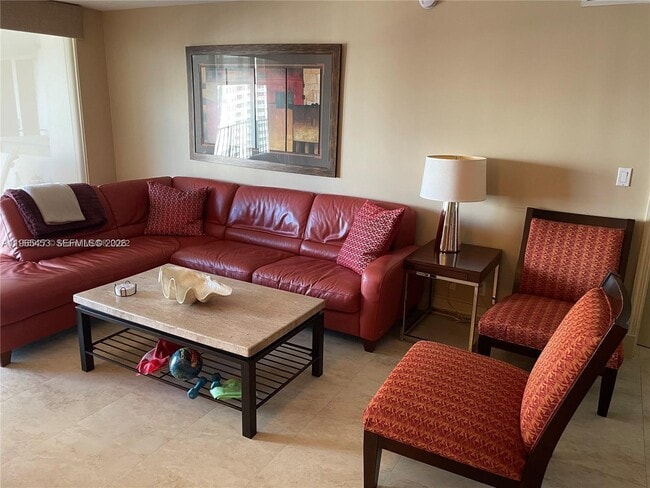 Building Photo - 2030 S Ocean Dr