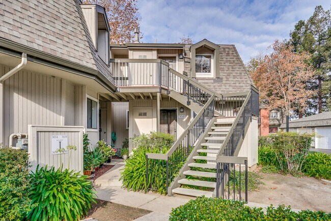 Building Photo - New Vinyl Plank Flooring, Fresh Interior Paint, 1 Car Garage + 1 Assigned Outdoor Parking Space -...