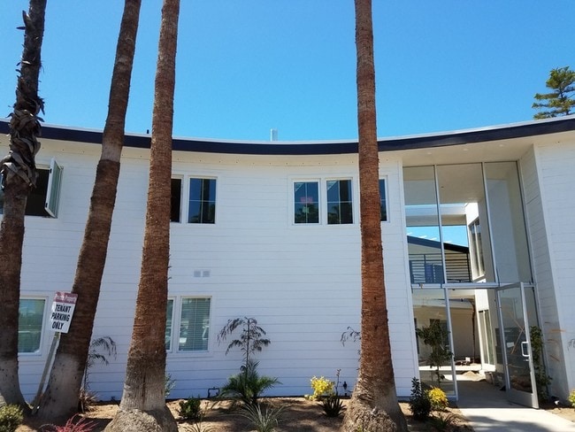 Building Photo - 717 Indiana Ct